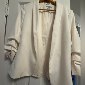H&M Off-White Blazer NEW size 8 ( M)